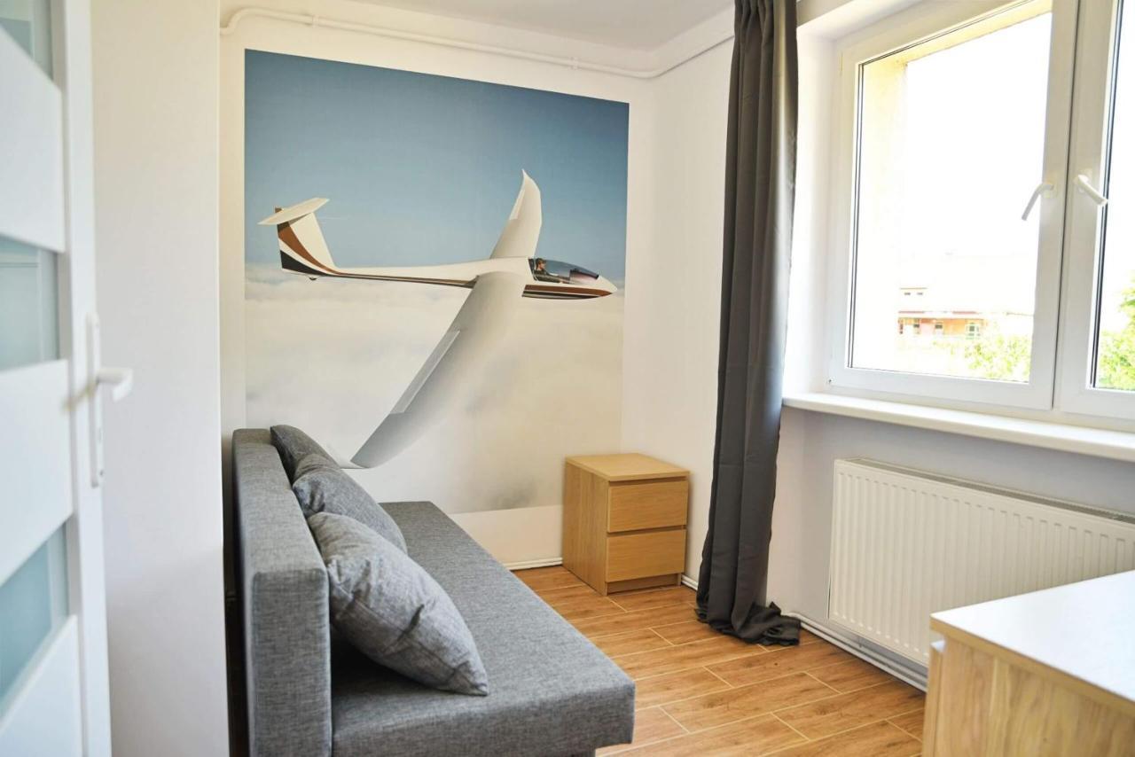 Apartamenty Lotnisko Leszno Leszno  Exteriör bild