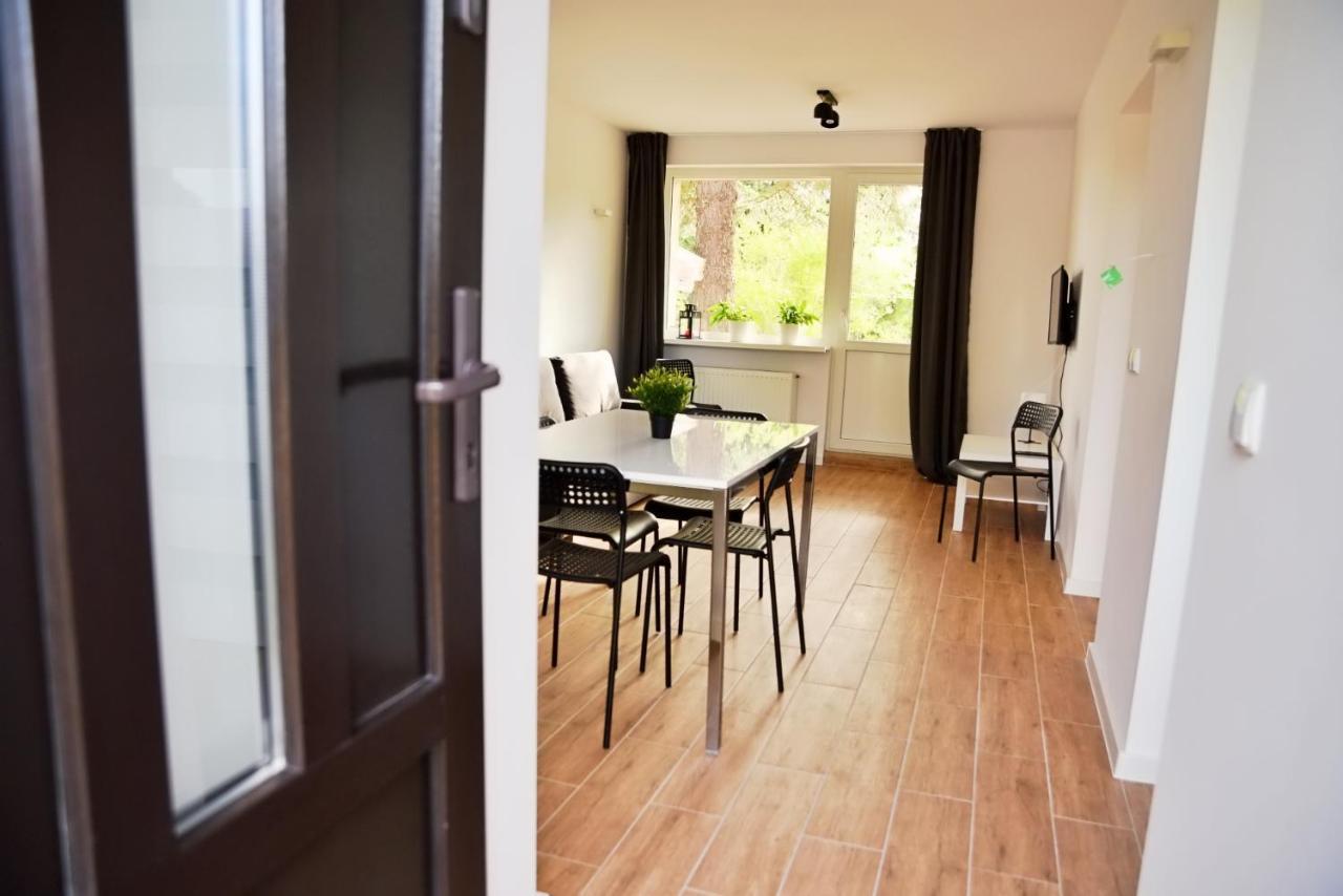 Apartamenty Lotnisko Leszno Leszno  Exteriör bild